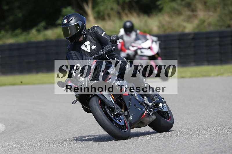 Archiv-2025/42 07.08.2025 Peter Studer Girls Day ADR/Gruppe pink/13